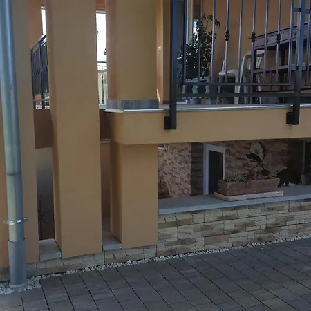 Gyoengyvirag Apartman Keszthely Exterior photo
