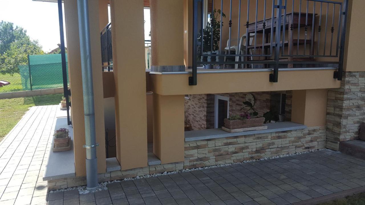 Gyoengyvirag דירה